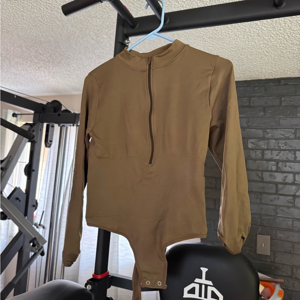 Chic Brown Zipper Bodysuit